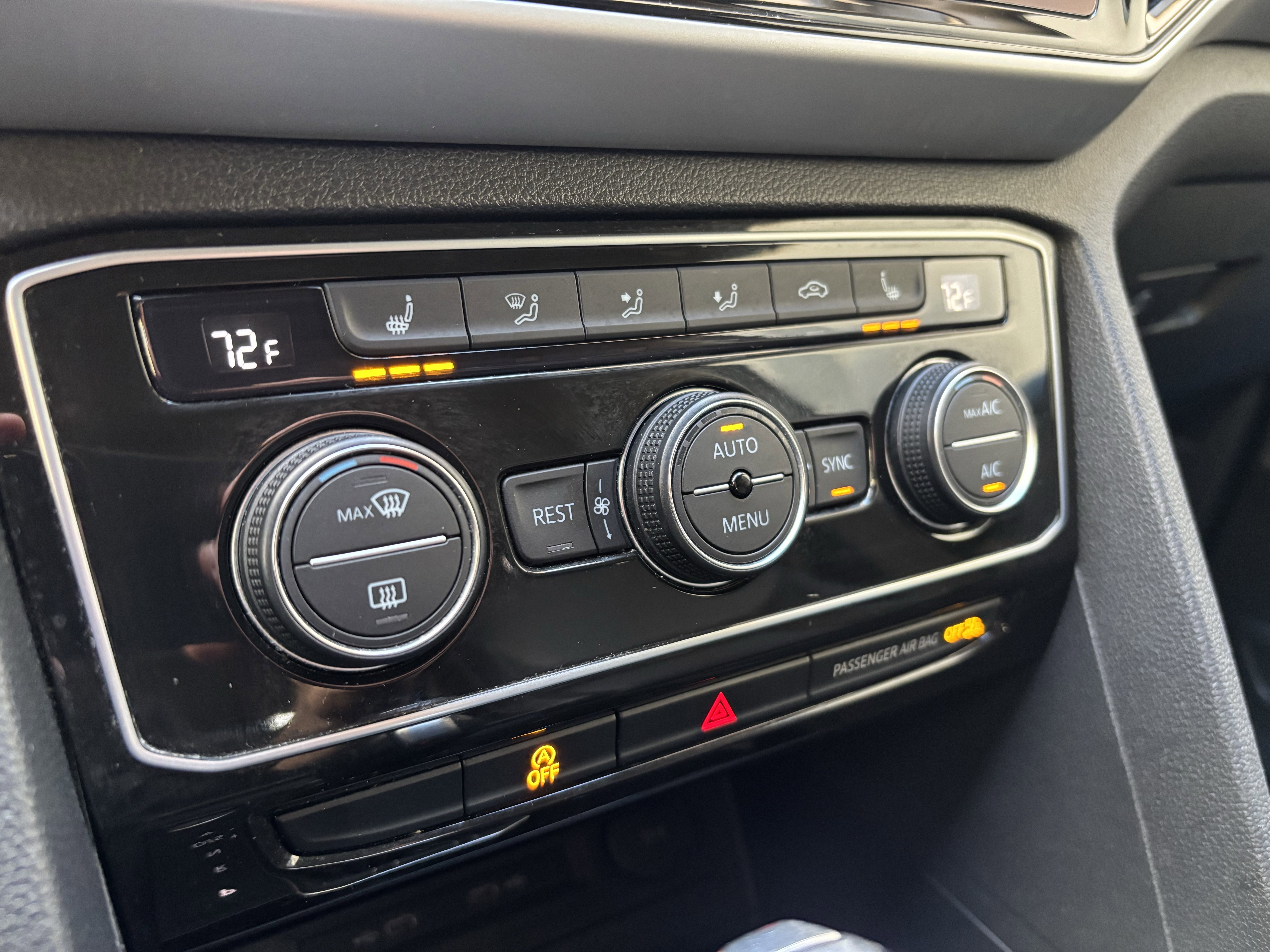 Used 2022 Volkswagen Atlas SE image 30