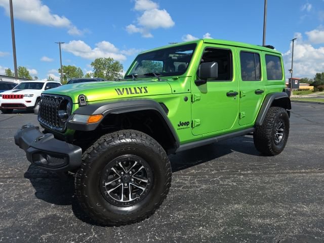 Used 2025 Jeep Wrangler Unlimited Sport AWD/4WD image 2