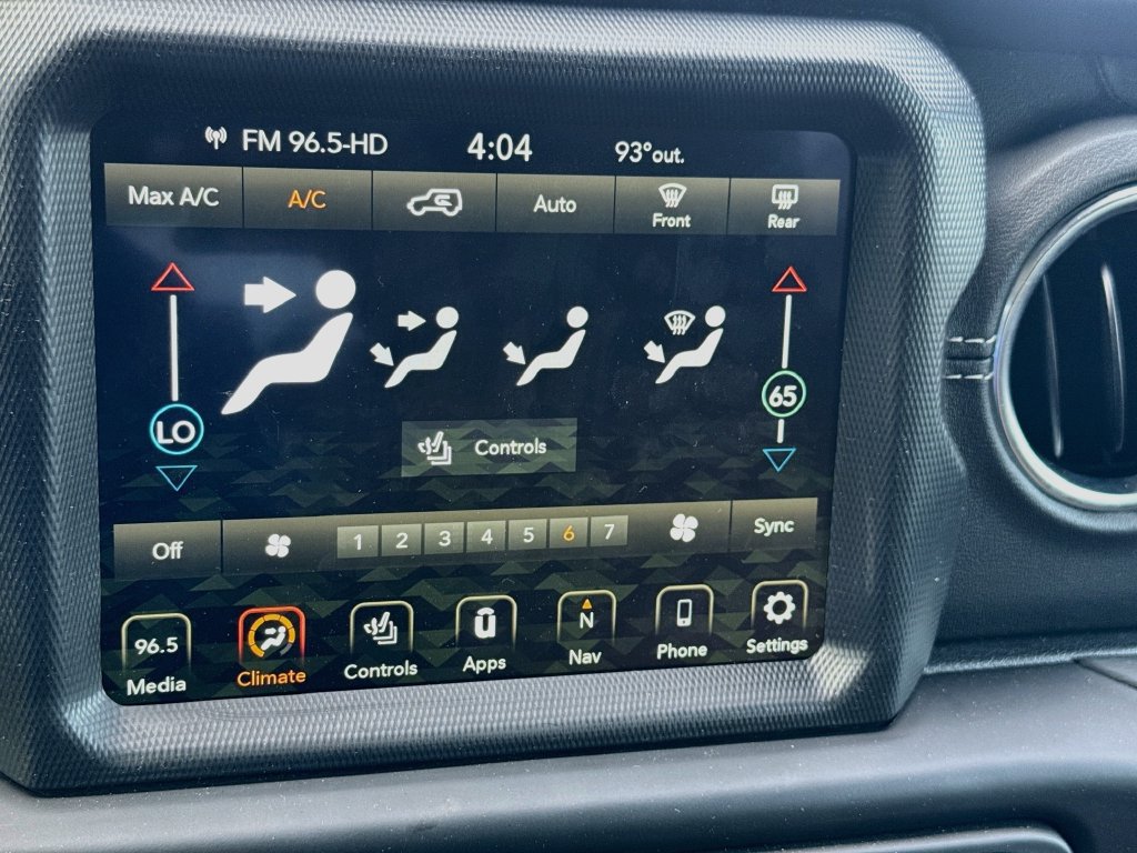 Certified 2023 Jeep Wrangler Unlimited Sahara w/ Cold Weather Group AWD/4WD image 17