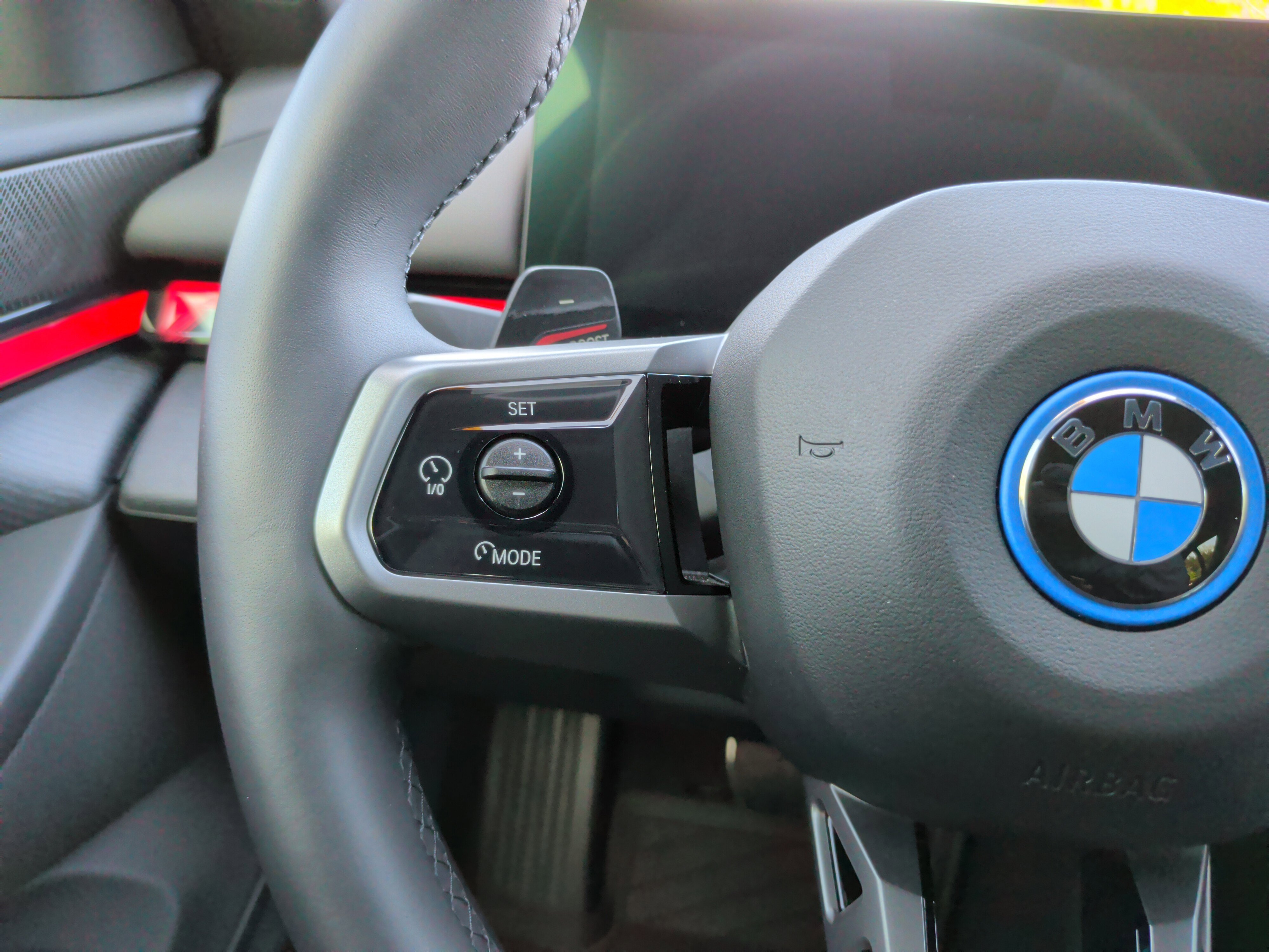 Certified 2025 BMW 550e xDrive 550e xDrive w/ Premium Package image 25