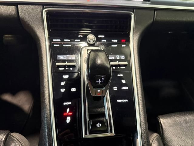 Used 2017 Porsche Panamera 4 image 22