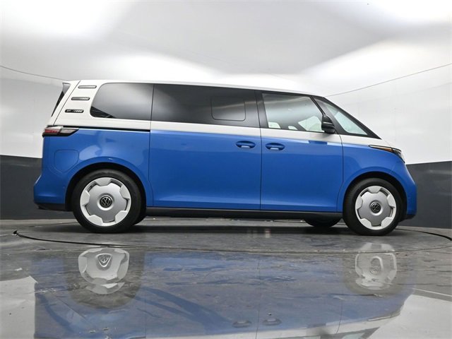 Used 2025 Volkswagen ID. Buzz 1st Edition image 37