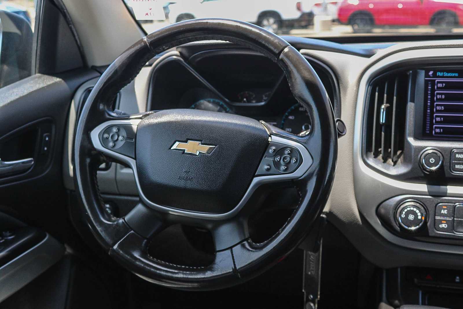 Used 2016 Chevrolet Colorado LT w/ LT Convenience Package RWD image 15