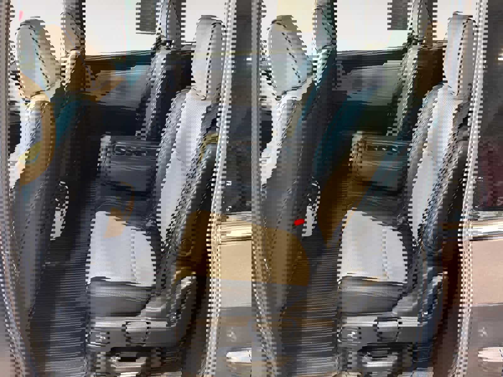 Used 2026 Honda Odyssey Elite image 14