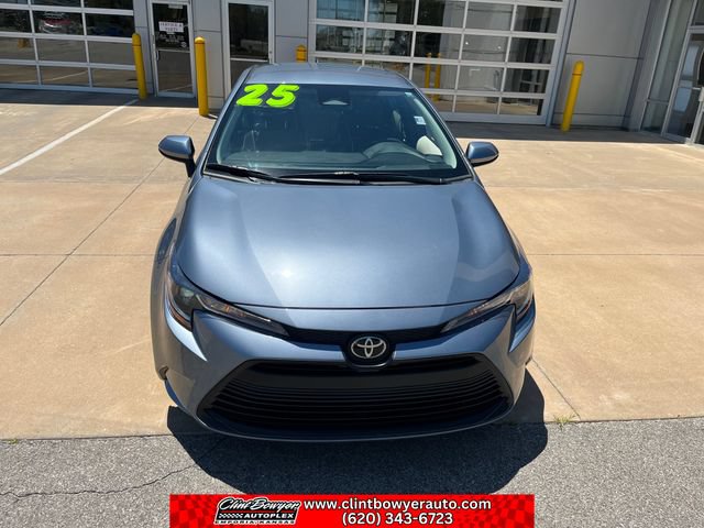 Used 2025 Toyota Corolla LE w/ Convenience Package FWD image 9