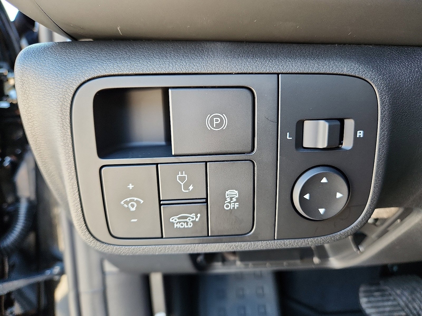 New 2025 Hyundai Ioniq 6 SE image 20