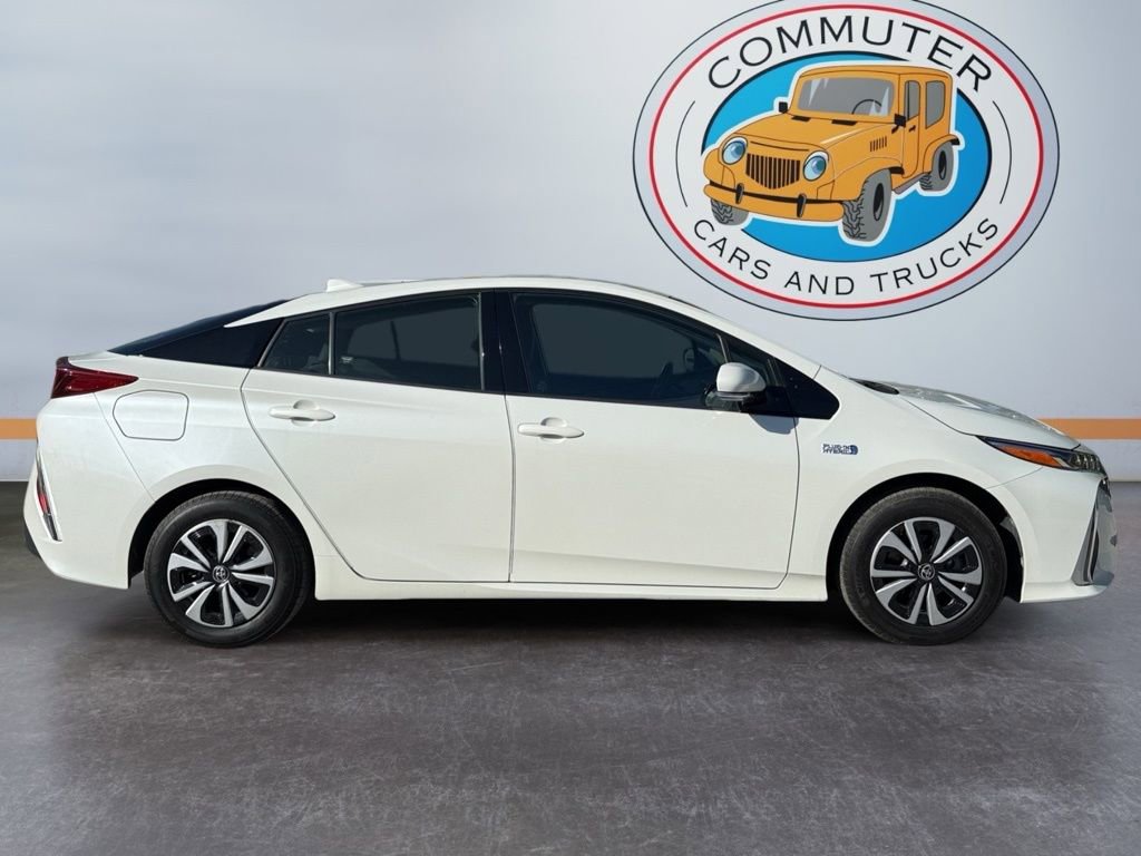 Used 2017 Toyota Prius Prime Plus image 7