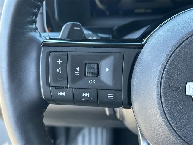 Used 2022 Nissan Pathfinder Platinum w/ Cargo Package image 27