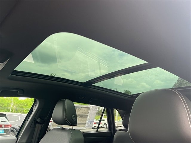 New 2025 Volkswagen Atlas Cross Sport SE image 25