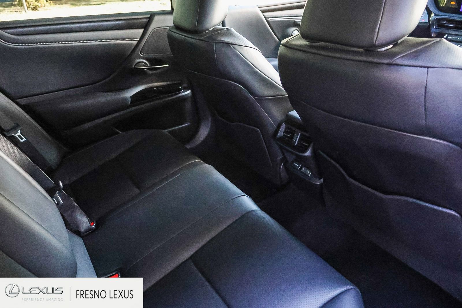 Certified 2024 Lexus ES 300h w/ Premium Package image 5