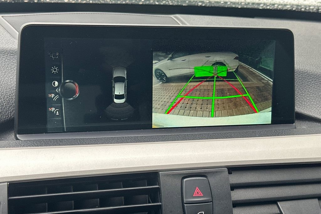 Used 2017 BMW 320i Sedan image 18