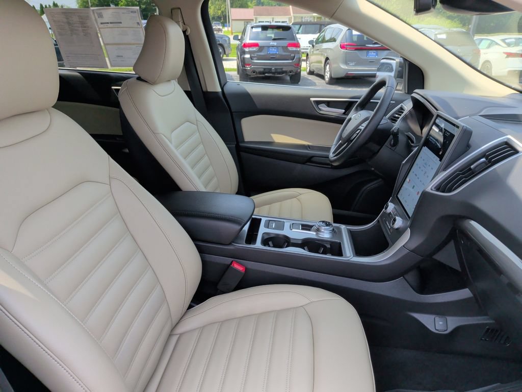 Certified 2023 Ford Edge SEL w/ Convenience Package AWD/4WD image 16