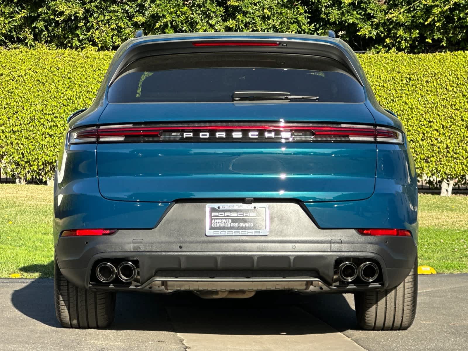 Certified 2025 Porsche Cayenne AWD/4WD image 7