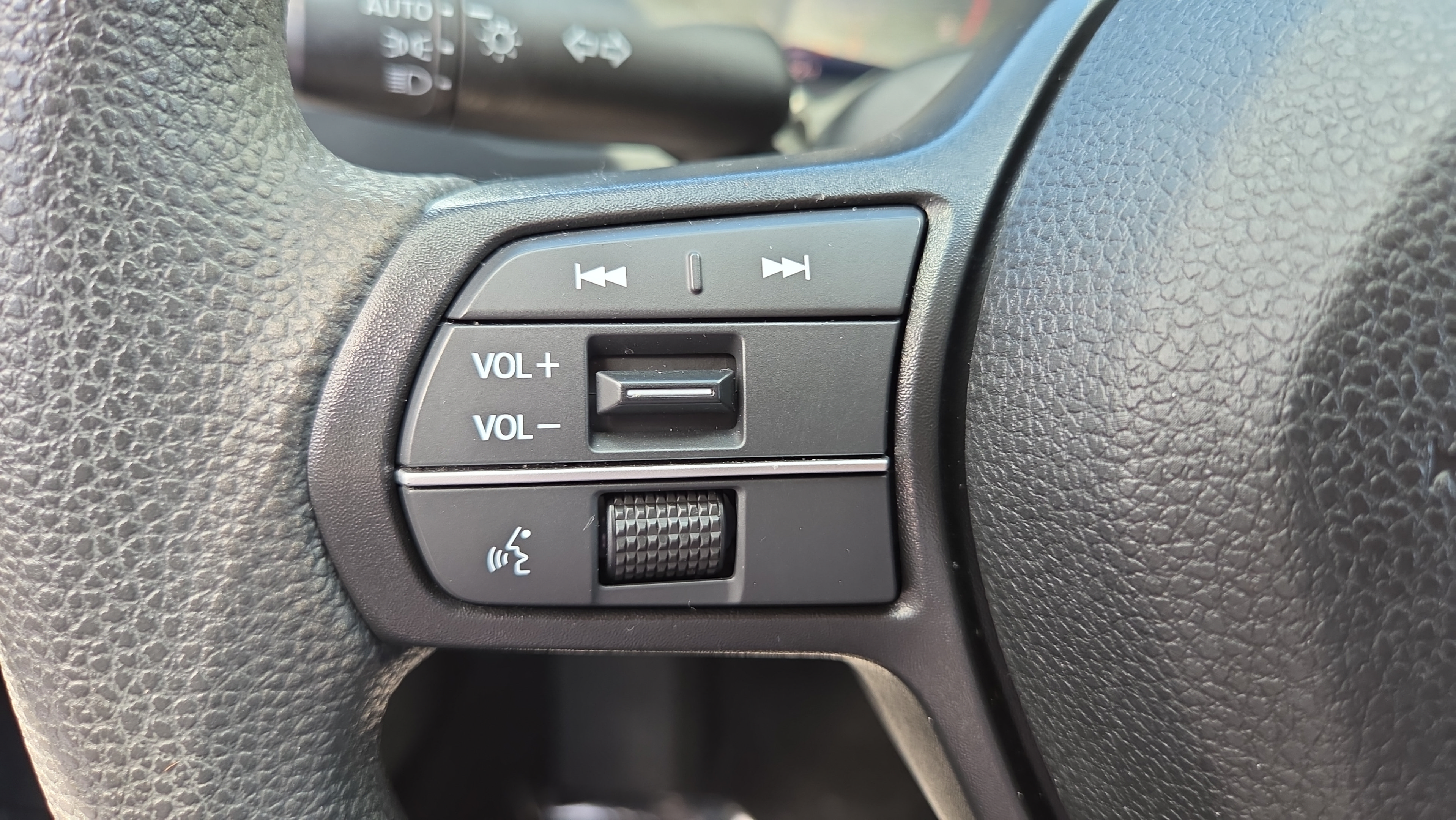 Used 2023 Honda Accord EX image 21