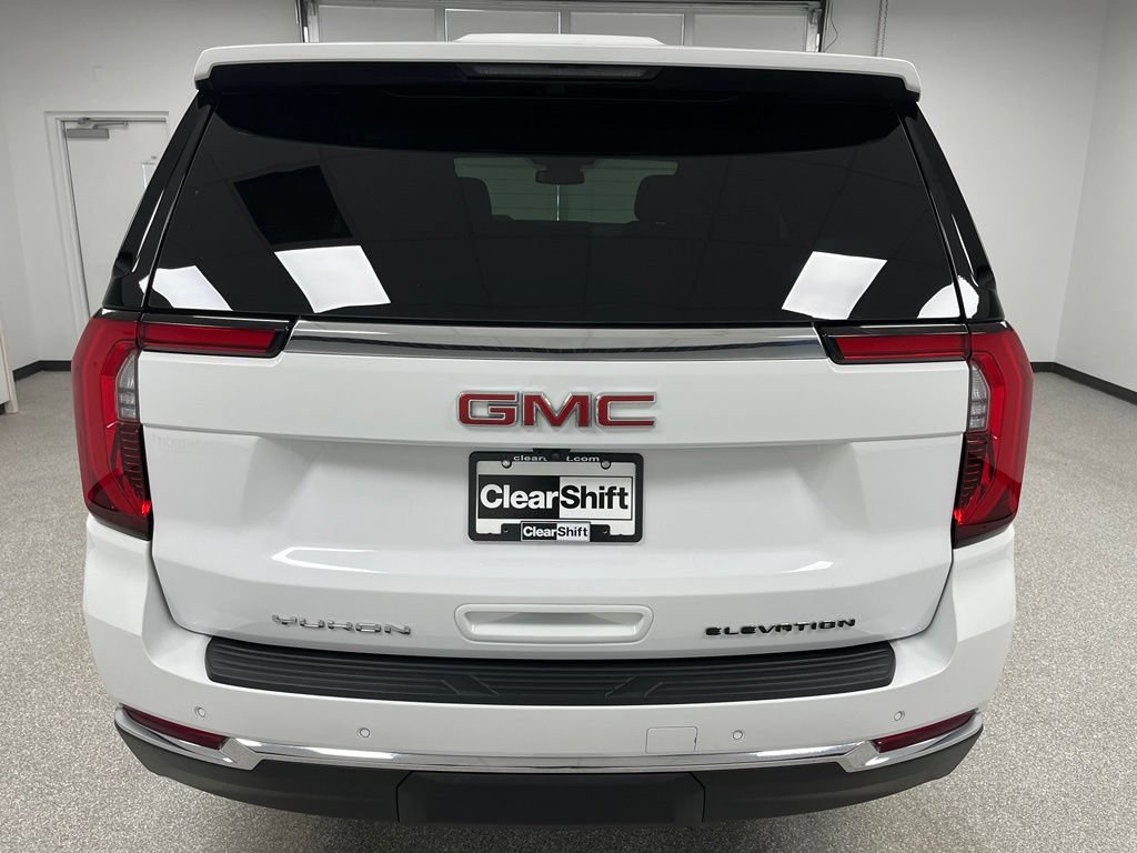 Used 2025 GMC Yukon Elevation AWD/4WD image 9