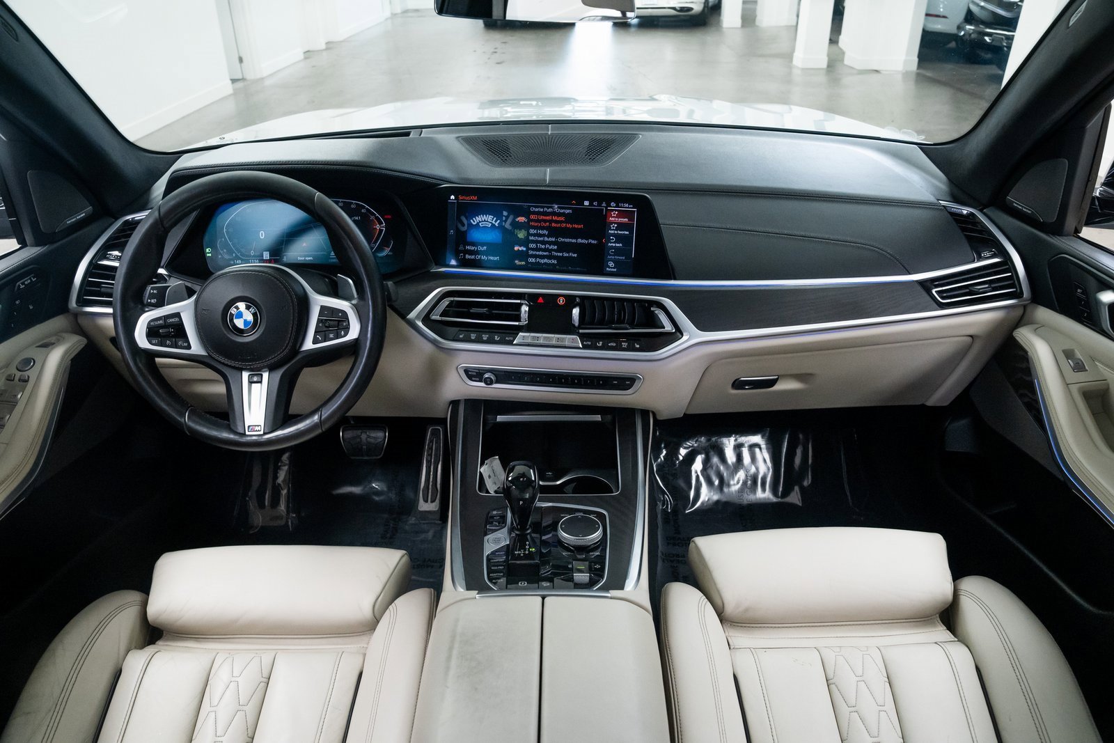 Used 2021 BMW X7 xDrive40i w/ M Sport Package image 9