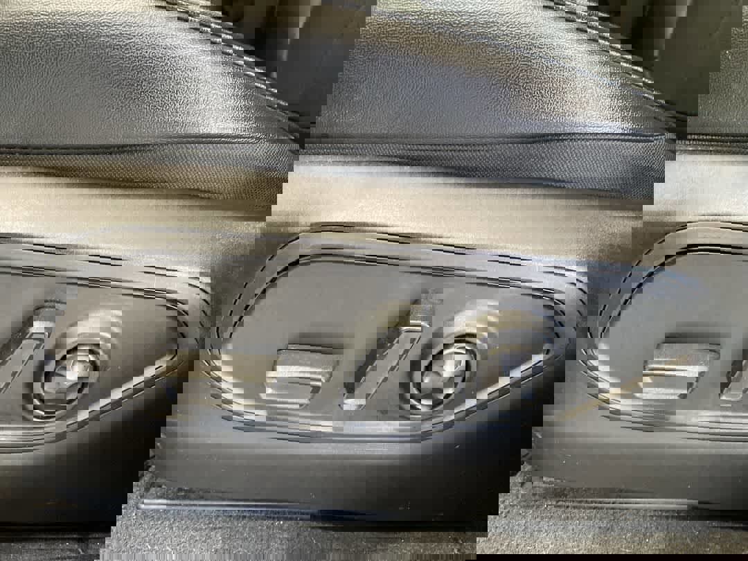 Used 2024 Jeep Grand Cherokee Altitude image 12