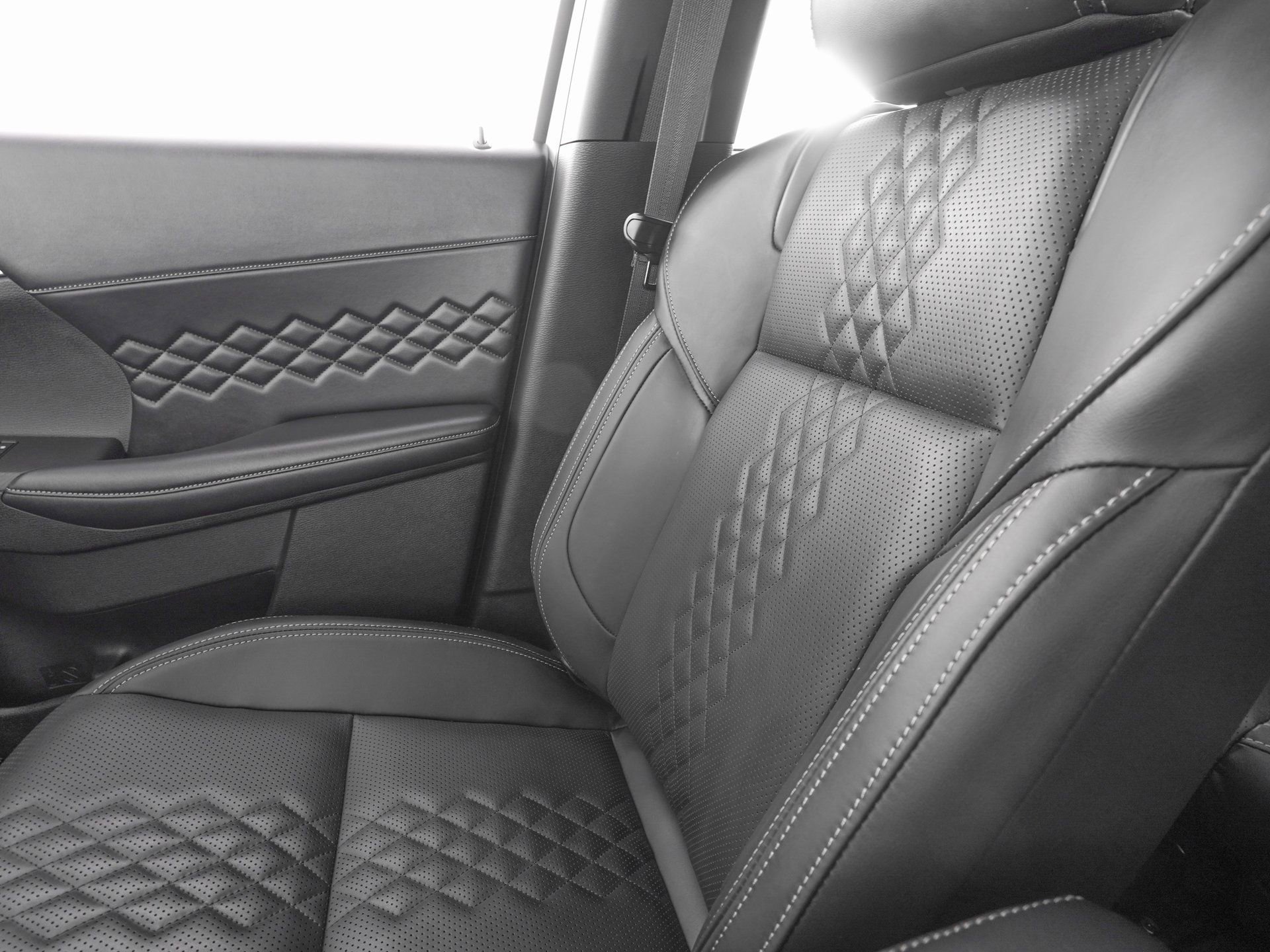 New 2025 Mitsubishi Outlander SEL Black Edition image 12