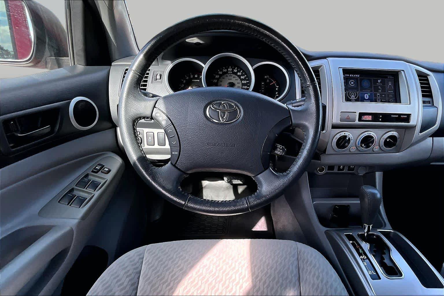 Used 2009 Toyota Tacoma PreRunner w/ SR5 Pkg #2 RWD image 5