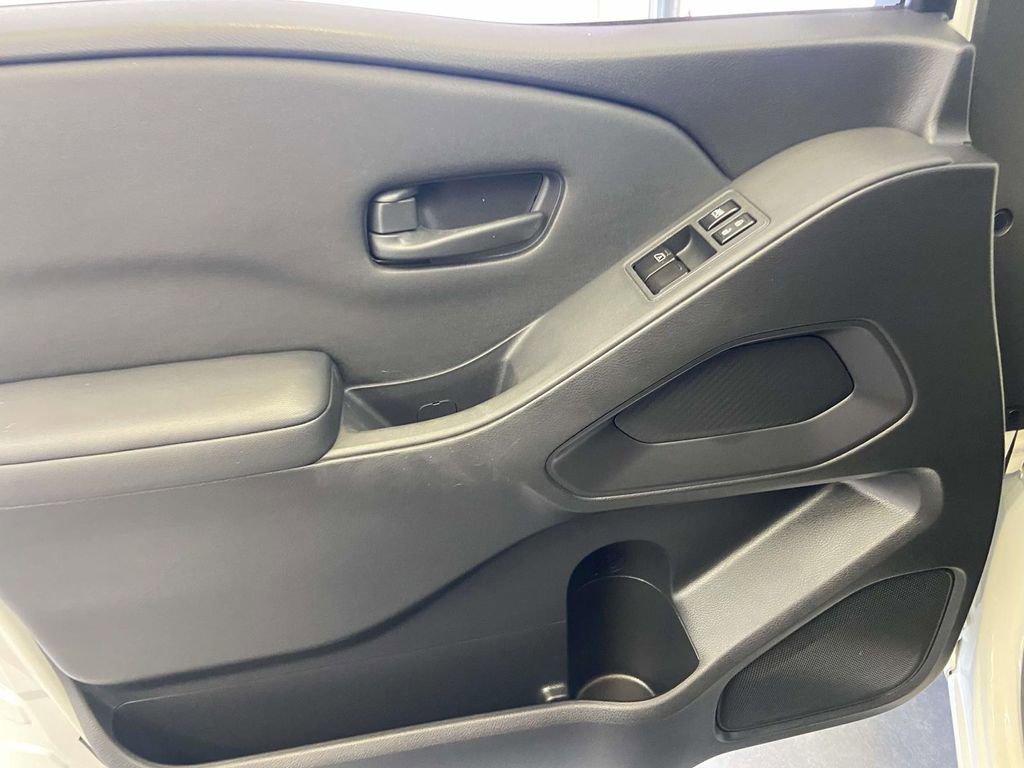 Used 2022 Nissan Frontier S image 15