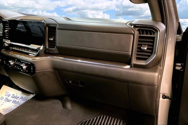 Used 2024 GMC Sierra 1500 Elevation image 26
