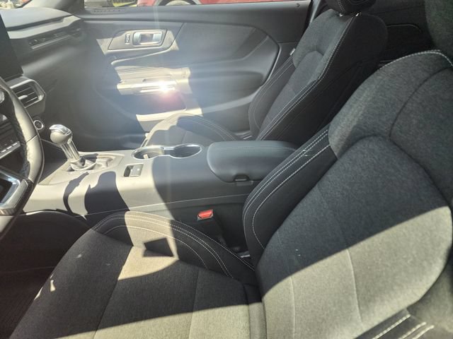 Used 2025 Ford Mustang GT RWD image 5