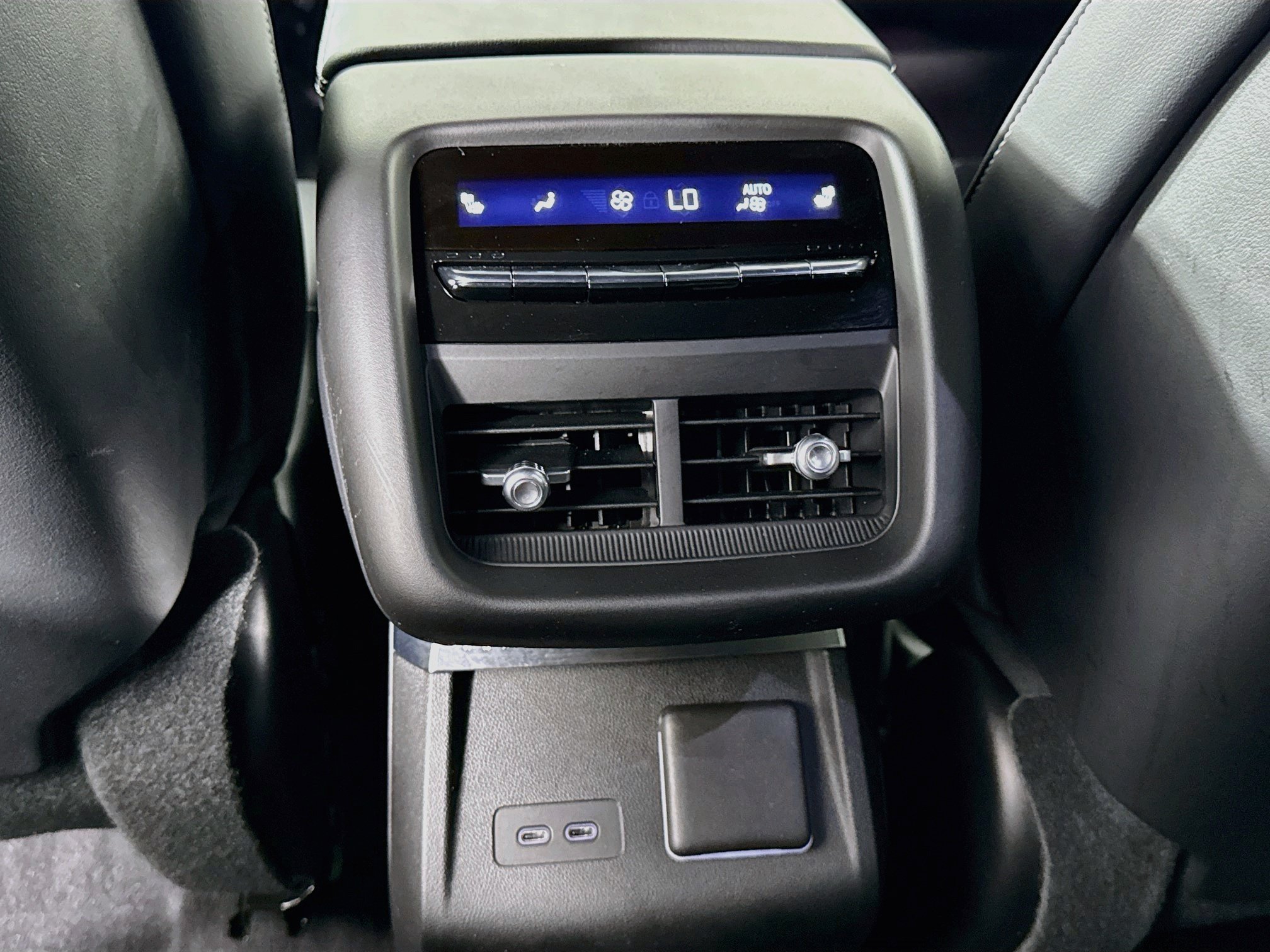 Used 2024 Cadillac Lyriq Sport AWD/4WD image 27