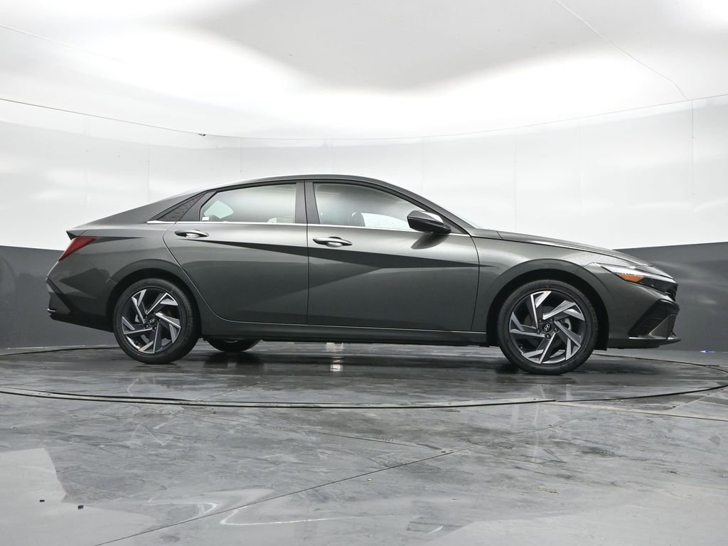 New 2026 Hyundai Elantra Limited w/ Cargo Package image 46