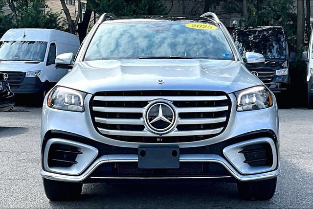 Certified 2025 Mercedes-Benz GLS 450 4MATIC w/ AMG Line Exterior image 2