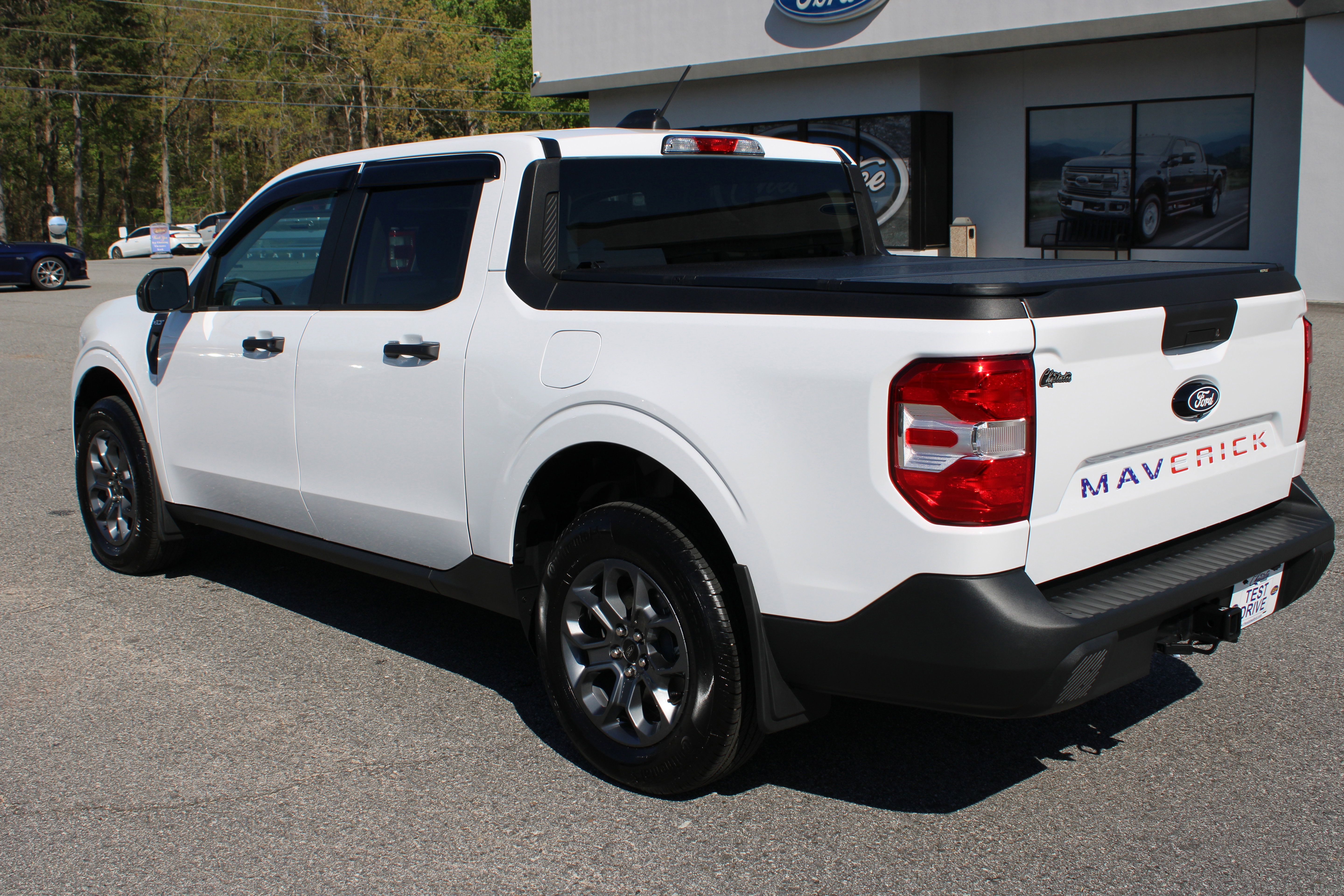 Used 2025 Ford Maverick XLT w/ XLT Luxury Package image 8