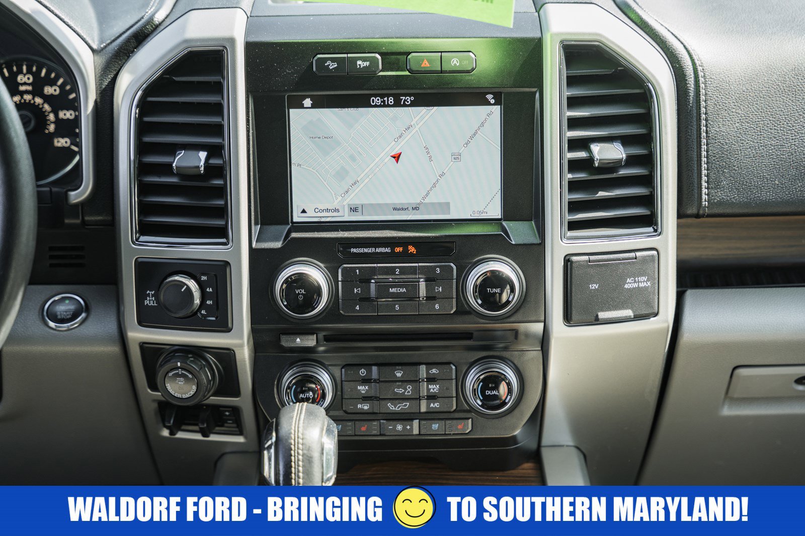 Used 2017 Ford F150 Lariat w/ Equipment Group 502A Luxury AWD/4WD image 26