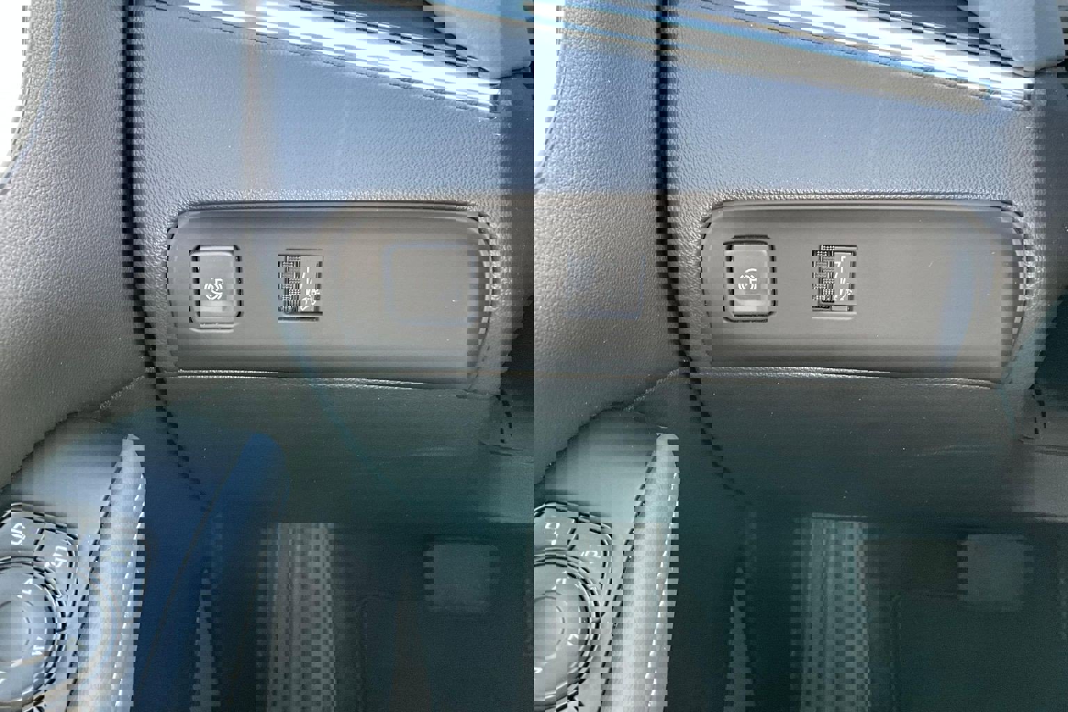 Certified 2023 Buick Enclave Essence w/ LPO, Floor Liner Package image 27