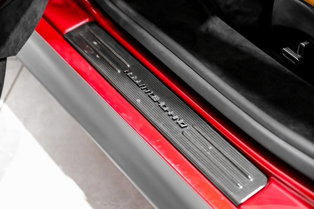 Used 2022 Ferrari SF90 Spider image 27