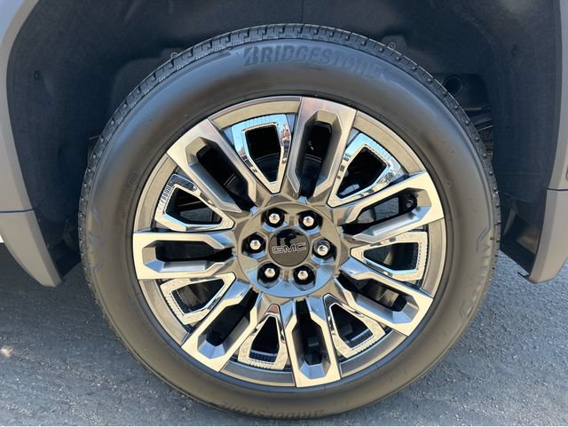 New 2026 GMC Sierra 1500 Denali Ultimate AWD/4WD image 17