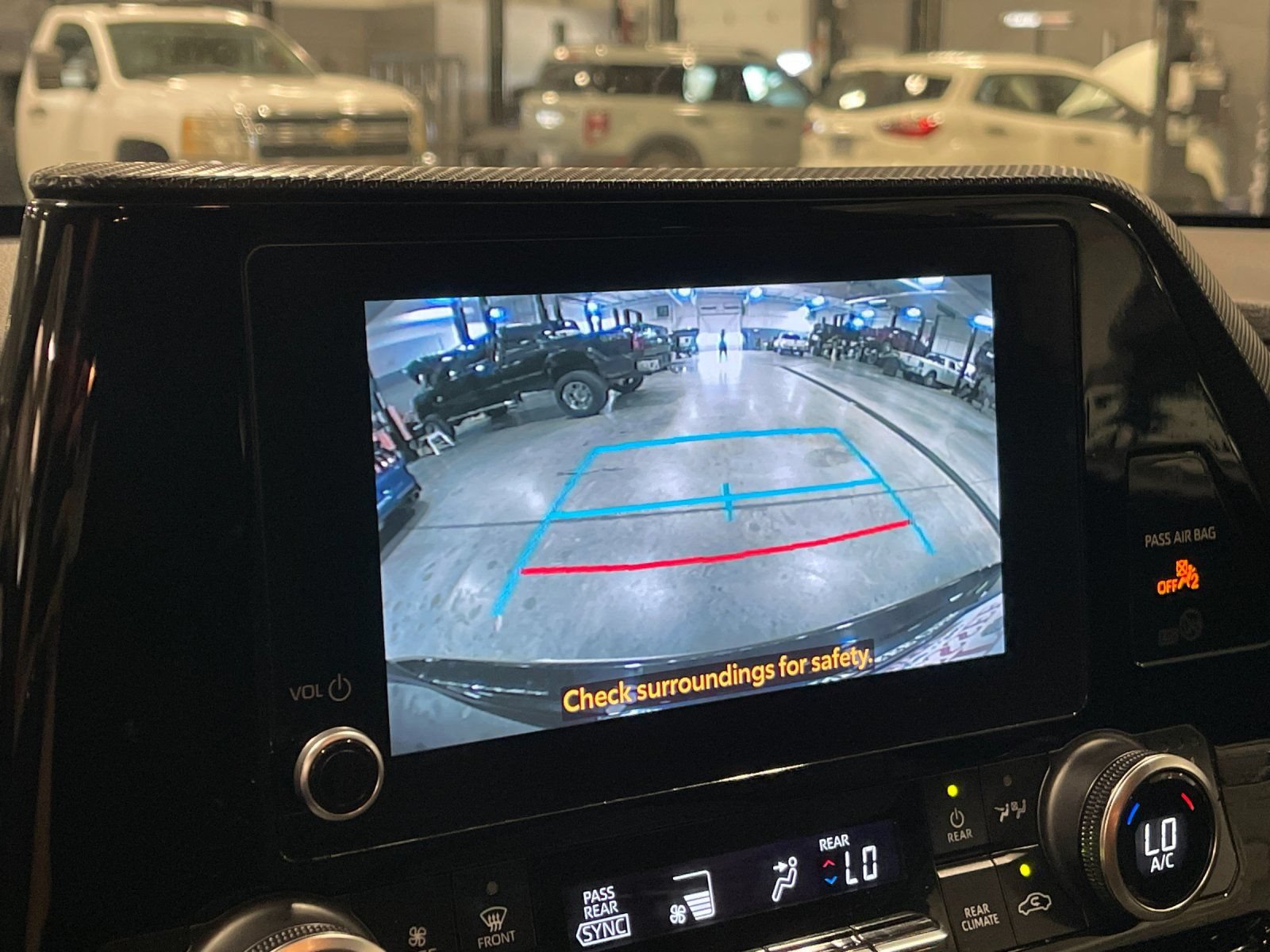 Used 2023 Toyota Highlander XSE FWD image 23