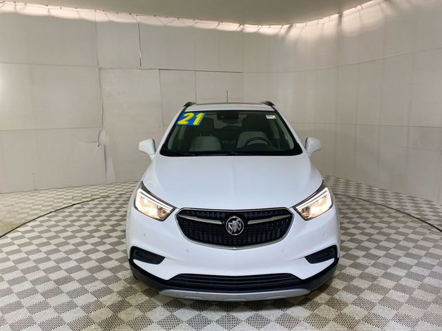 Used 2021 Buick Encore Preferred w/ Safety Package II image 21