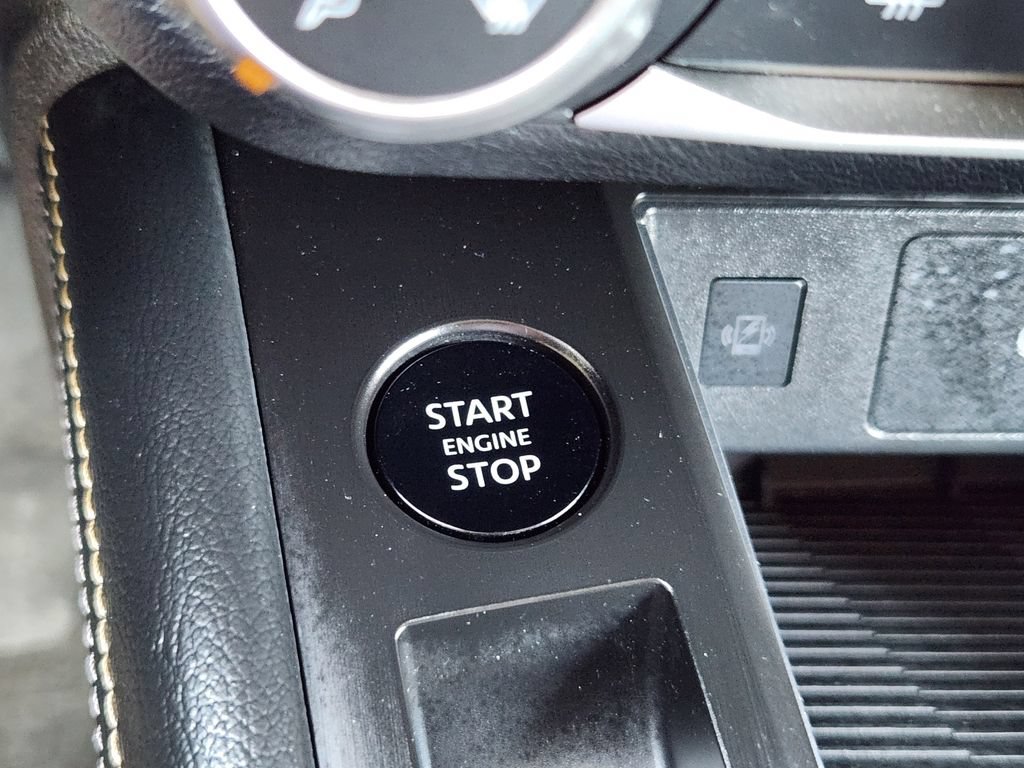 Certified 2025 Nissan Kicks SV AWD/4WD image 17