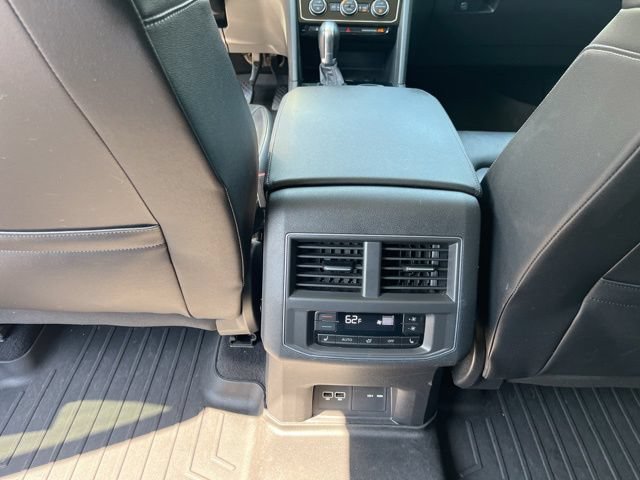 Used 2018 Volkswagen Atlas SEL Premium AWD/4WD image 17