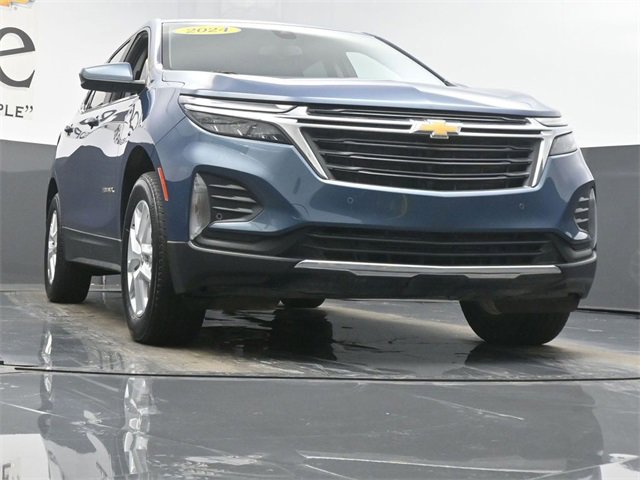 Used 2024 Chevrolet Equinox LT w/ LPO, Floor Liner Package image 3