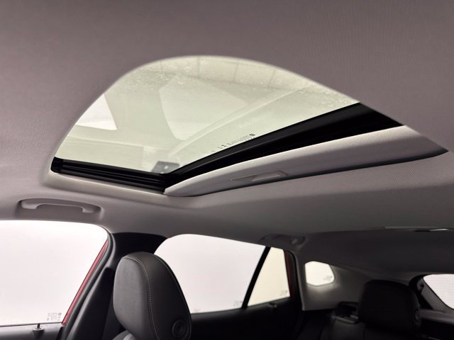 New 2026 Chevrolet Trax LT w/ Sunroof Package FWD image 22
