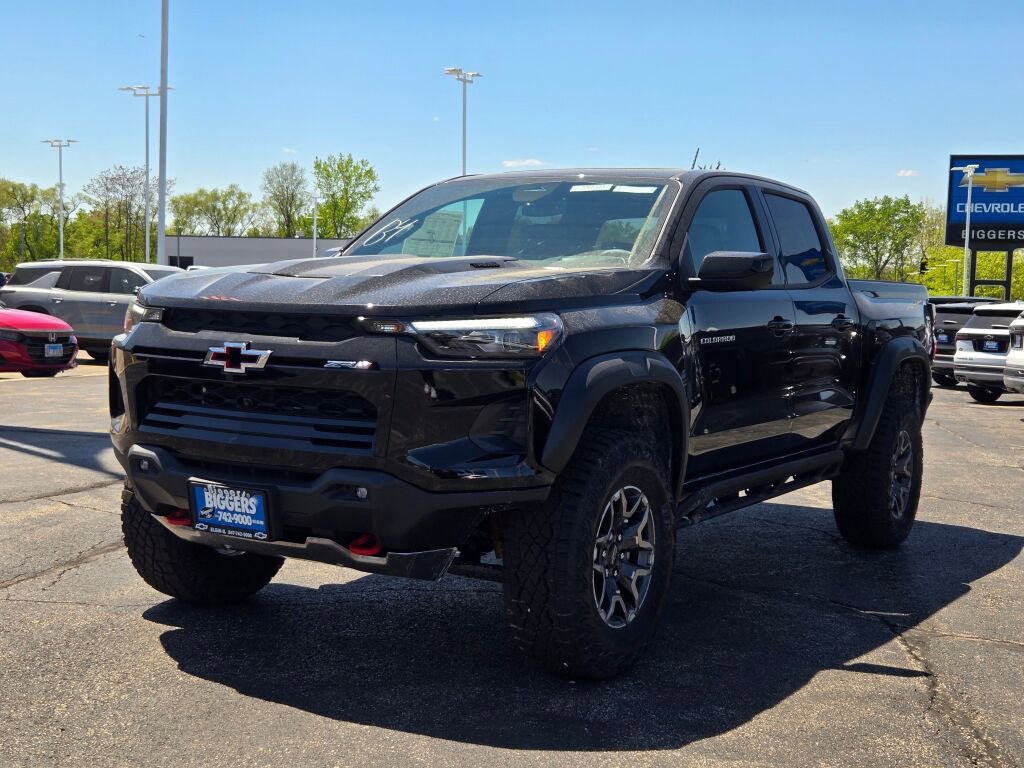New 2026 Chevrolet Colorado ZR2 w/ Technology Package AWD/4WD image 3