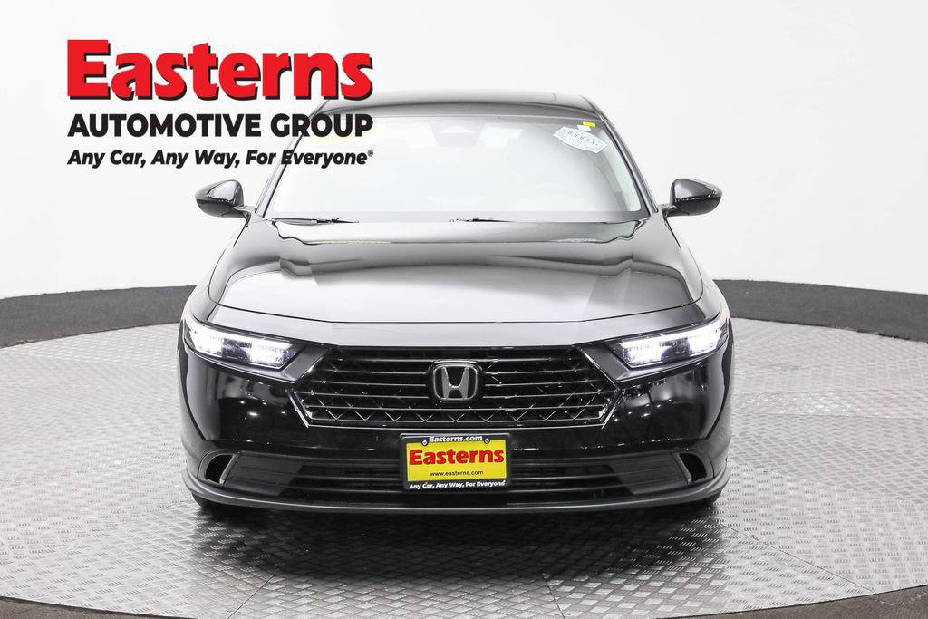 Used 2024 Honda Accord EX image 2