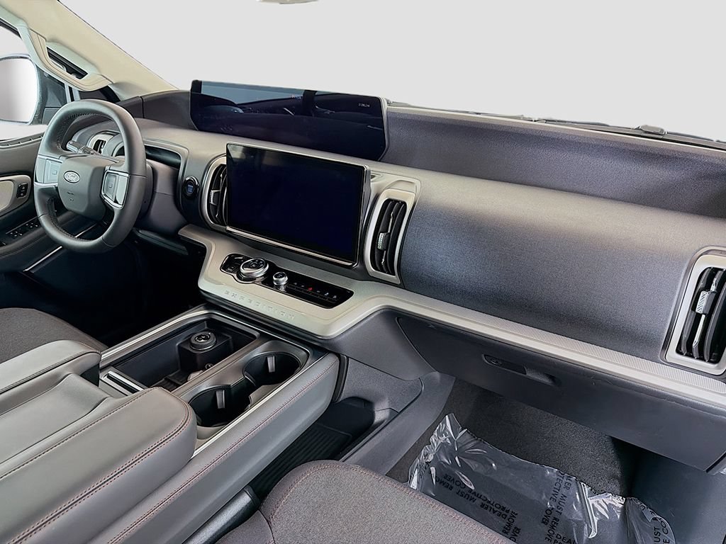 Used 2025 Ford Expedition Active AWD/4WD image 20