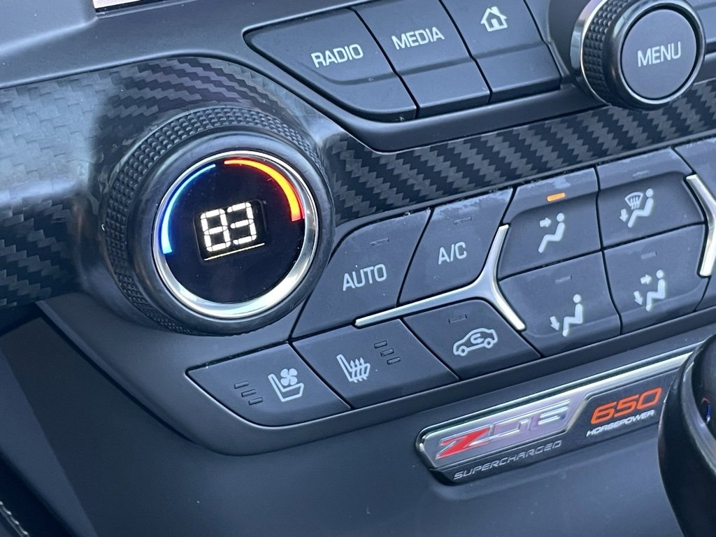 Used 2016 Chevrolet Corvette Z06 w/ 3LZ Preferred Equipment Group image 17