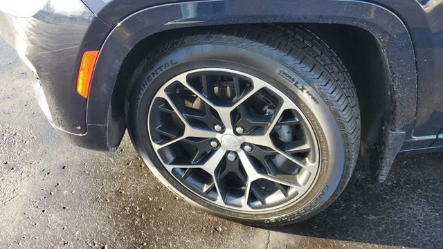 Certified 2022 Jeep Grand Cherokee Summit video 3