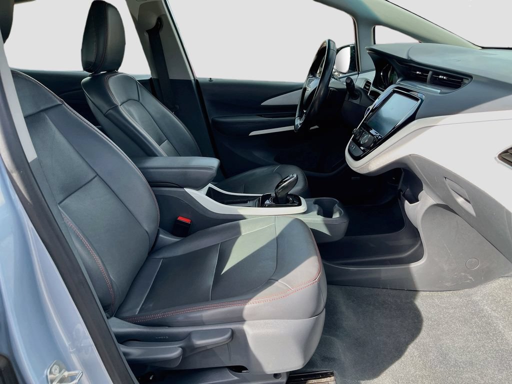 Used 2018 Chevrolet Bolt Premier w/ Driver Confidence II Package FWD image 28