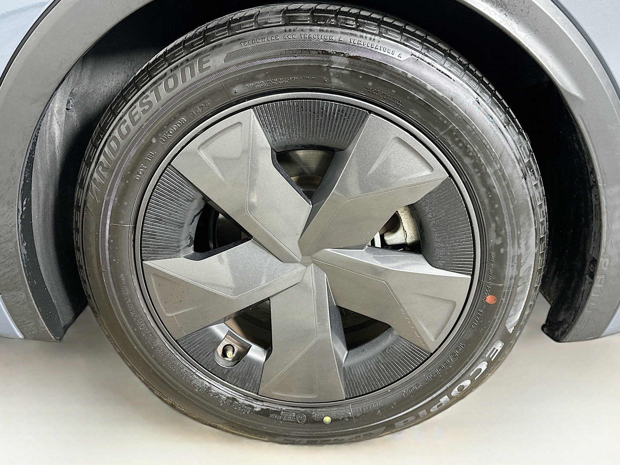 Used 2024 Toyota Prius LE image 11