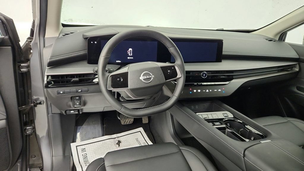 Used 2025 Nissan Murano SV AWD/4WD image 12