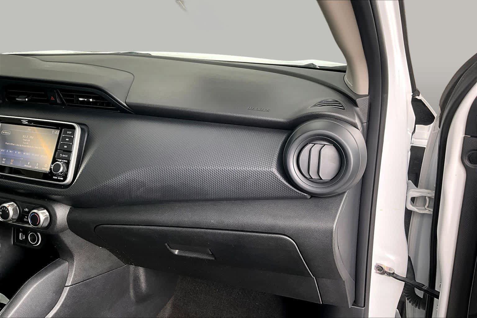 Certified 2022 Nissan Kicks S FWD image 18