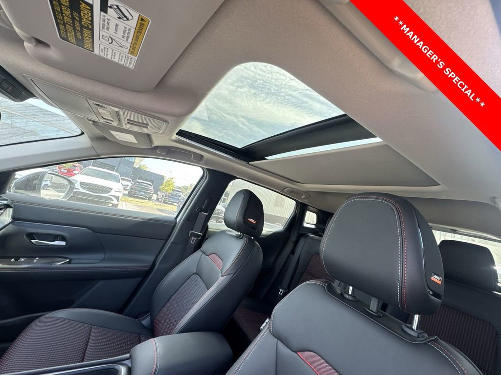 New 2025 Nissan Kicks SR w/ SR Premium Package image 21